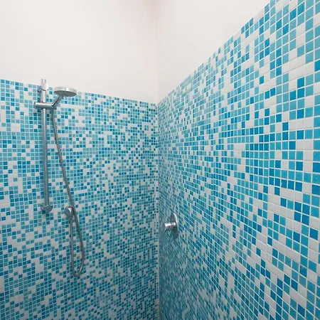 M164 - Marcelli, Nuovissimo Trilocale Con Terrazzo